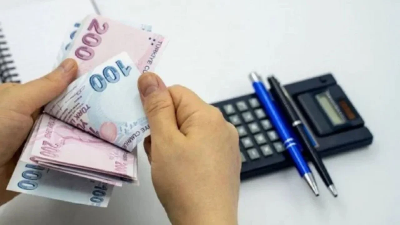 İslam Memiş'ten flaş memur ve emekli zammı yorumu: Mart ayında yüzde 15 ek zam yapılacak