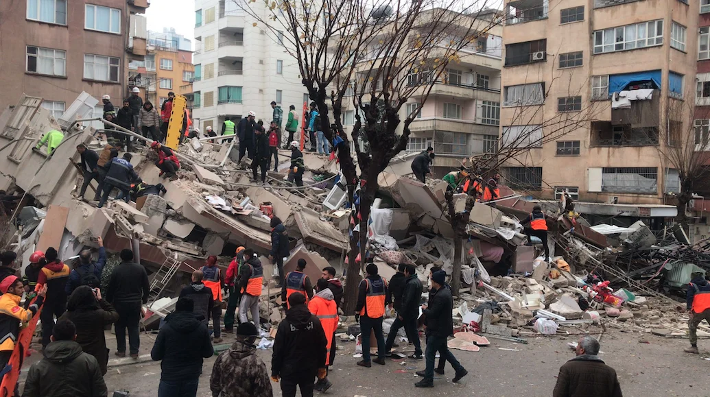 Haluk Levent deprem sonrası vatandaşları uyardı: ''Yapmayın! Etmeyin!''