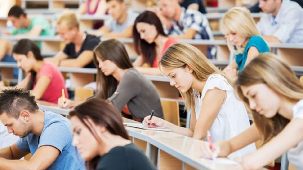 YÖK üniversitelerin bahar yarıyılına ilişkin merak edilen sorulara cevap verdi! İşte 16 soru 16 cevapla tüm merak edilenler