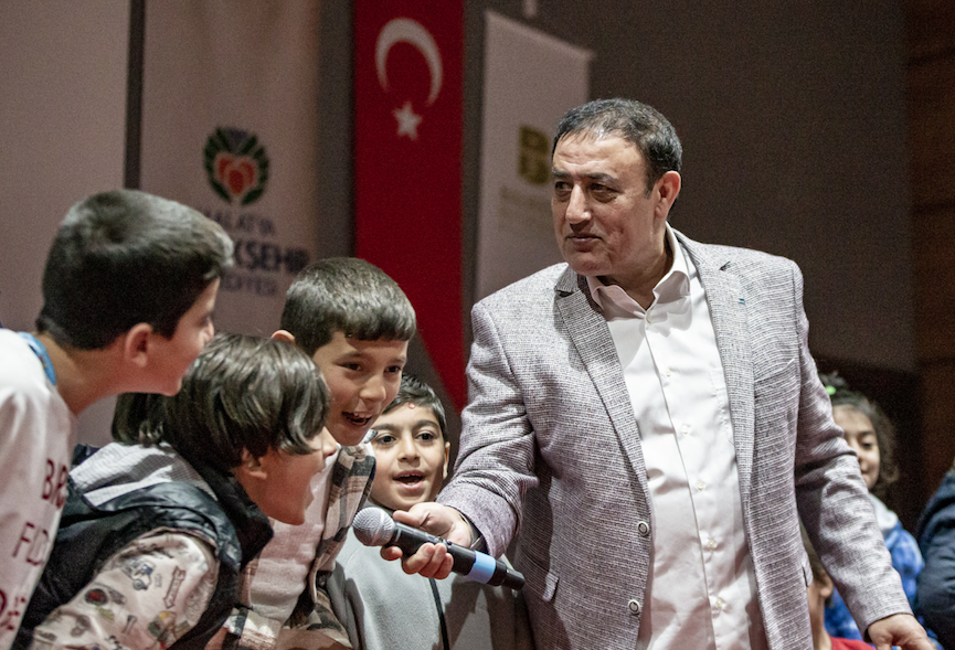 Mahmut Tuncer, Malatya'da depremzedelerle buluştu