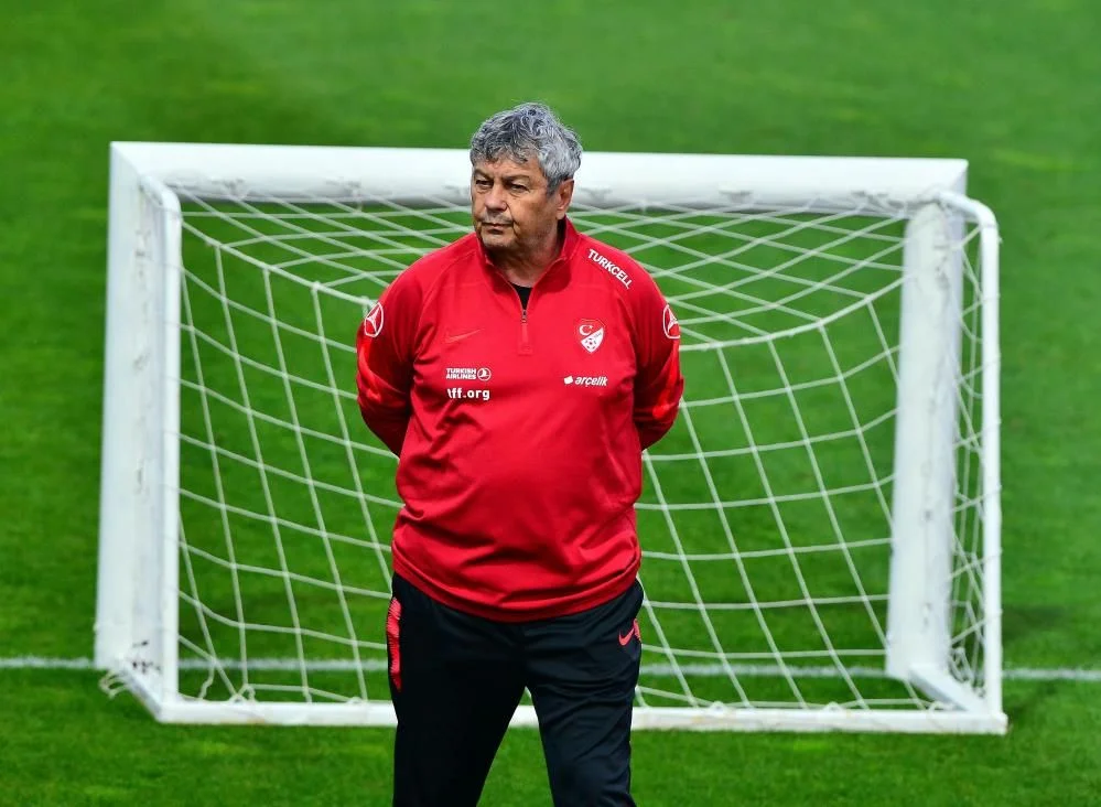 Flaş! Lucescu Fenerbahçe'yi açıkladı