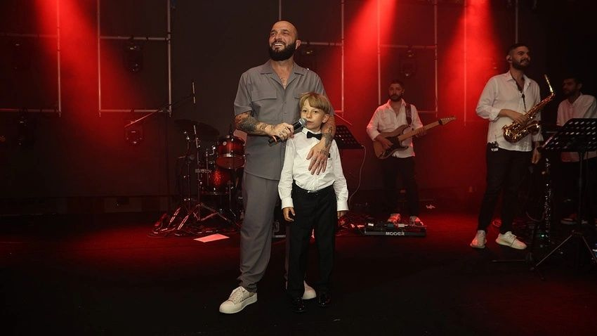 Elif ve Semih İğde çiftinin küçük oğulları Edis için görkemli sünnet töreni!