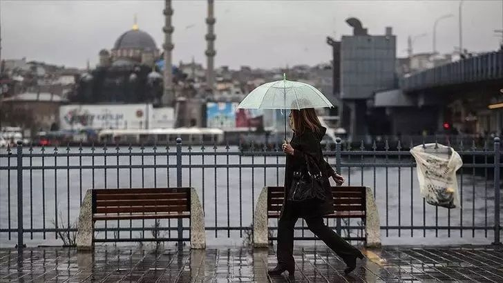 Bu bölgelerde yaşayanlar dikkat! Tatil dönüşü kuvvetli yağışla karşılaşabilirsiniz: Meteorolojiden 14 il için kritik uyarı