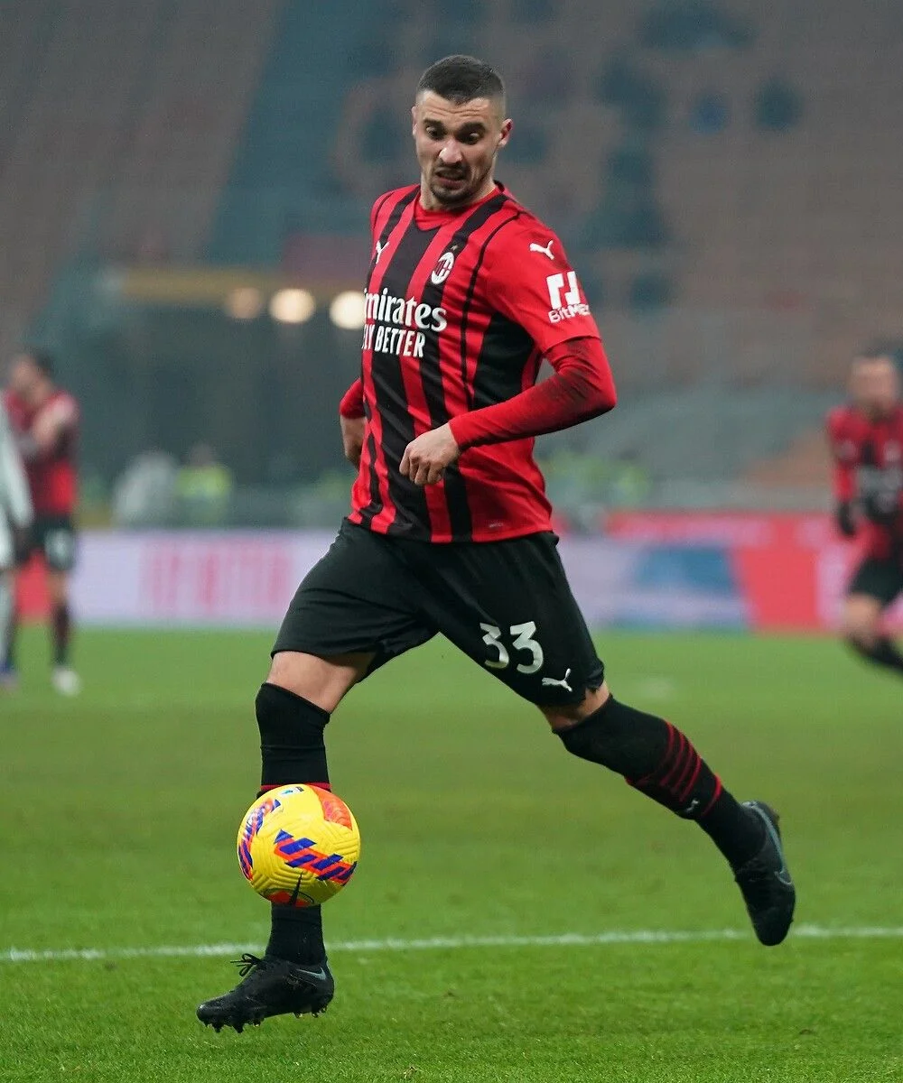 Dzeko'dan Fenerbahçe'ye dünya devinden orta saha transferi
