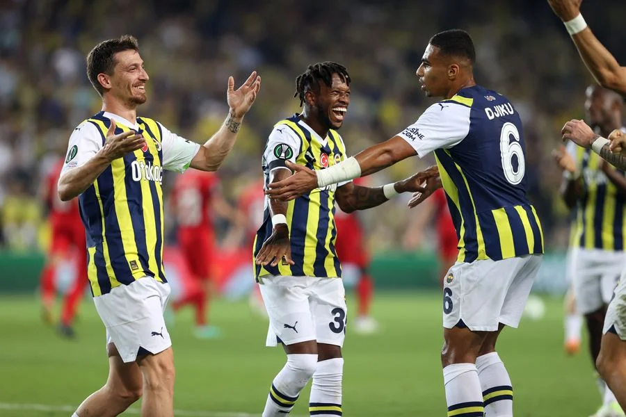 İsmail Kartal'a 'hoca değil' diyen yorumculara Ali Koç darbesi! O isimleri açıklayıp taraftarın önüne atacak
