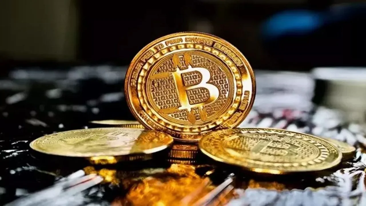 Bitcoin 18 ayın en yüksek seviyesine çıktı