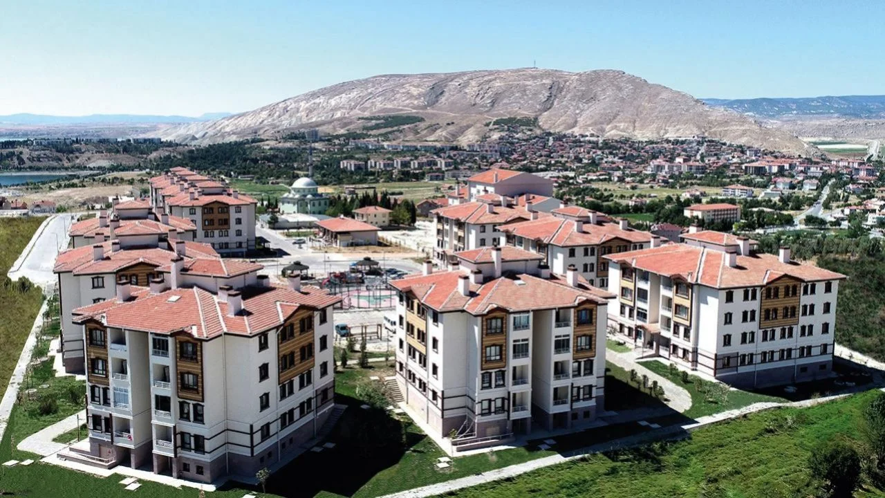 Listede İstanbul ve Ankara'da var! TOKİ 72 ay vade ile ucuz konut satıyor! Başvuru için son 10 gün