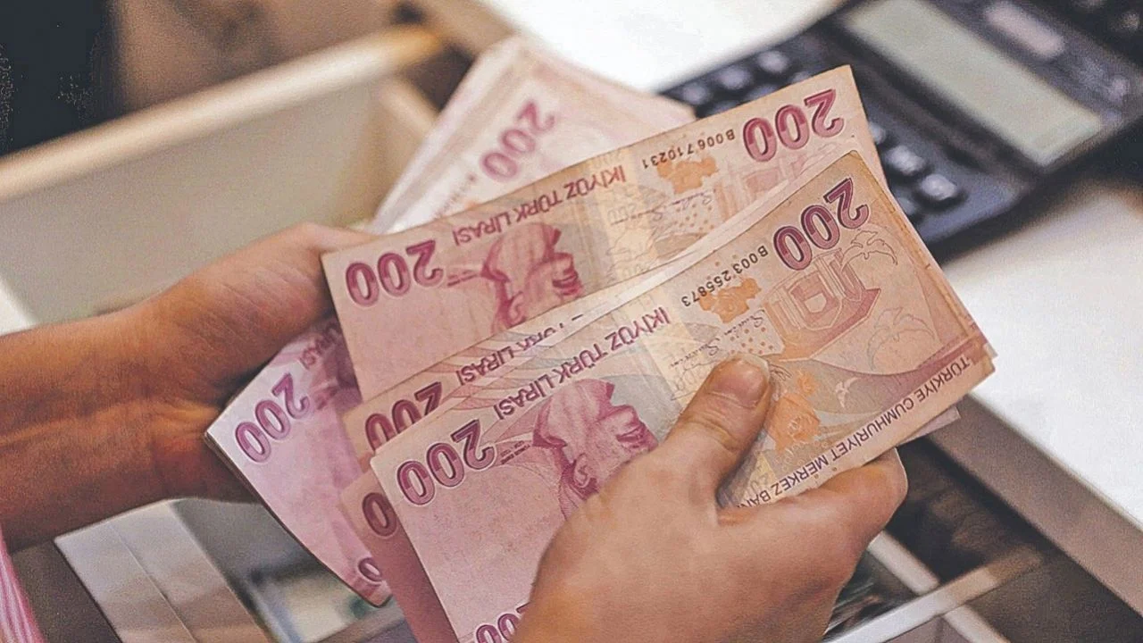 TÜRK-İŞ Başkanı Atalay'dan asgari ücret açıklaması: Sürdürülebilir bir şey değil
