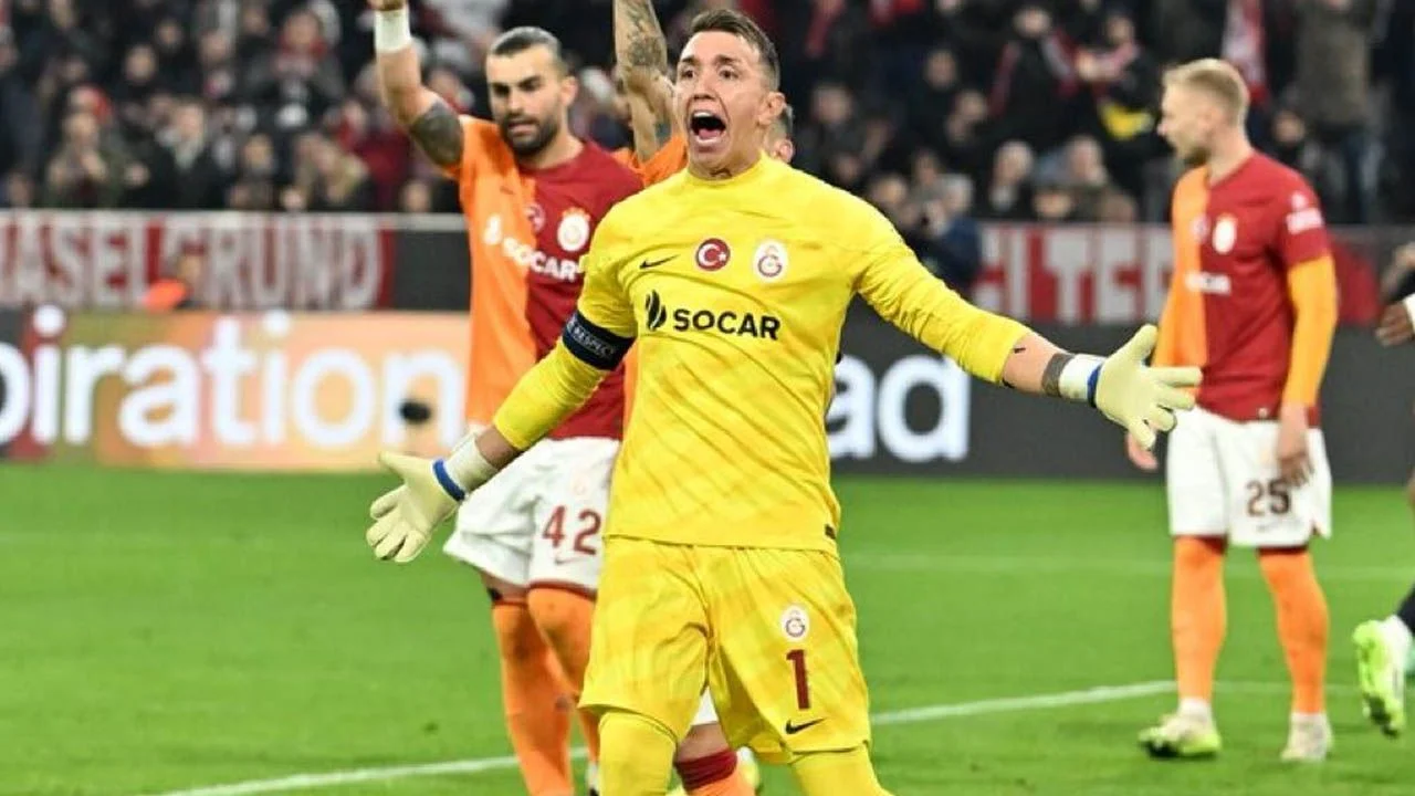 Galatasaray'ın tarihi Kopenhag maçındaki ilk 11'i belli oldu! Dev maçta Okan Buruk'tan sürprize yer yok: Tek hedef galibiyet...