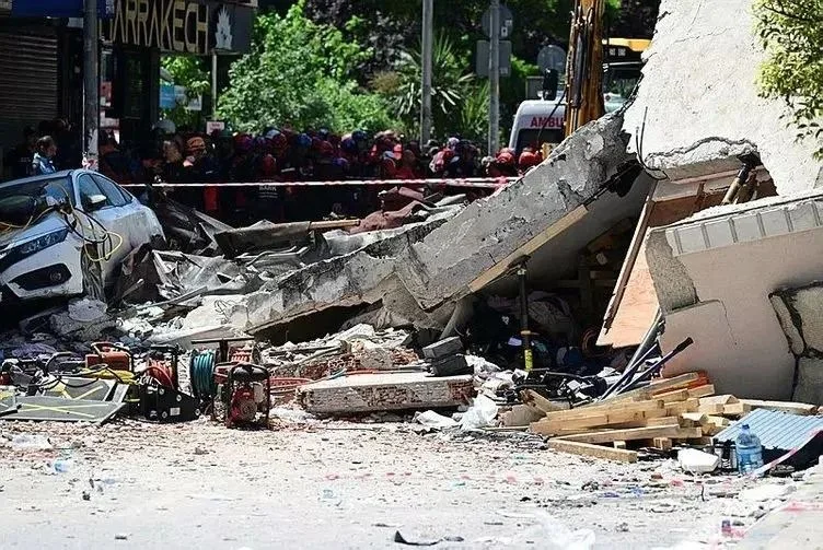 Küçükçekmece'de çöken binanın sahibinin ifadesi ortaya çıktı! "Müteahhit bulacağım zaman bu olay meydana geldi"