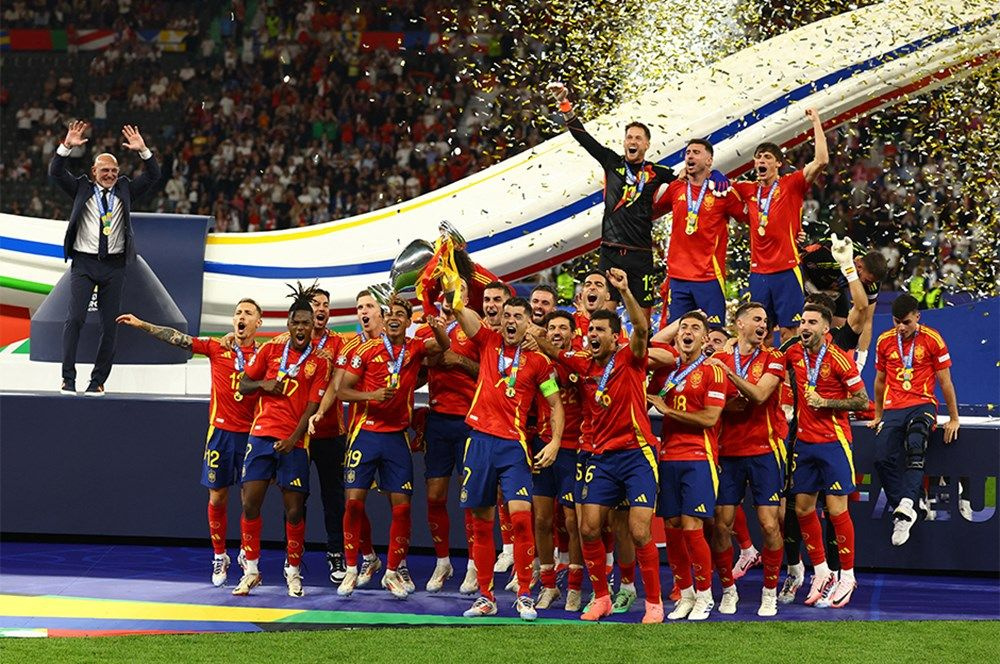 EURO 2024'ün en iyi çıkış yapan 11'i belli oldu! 3 Türk futbolcu listeye adını yazdırdı: İspanyolların gözbebeği Arda Güler en tepede