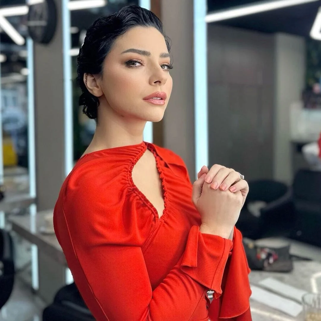 ''Erkeklerin yüzde 99'u şerefsiz'' diyen Merve Boluğur'a dava açılacak!