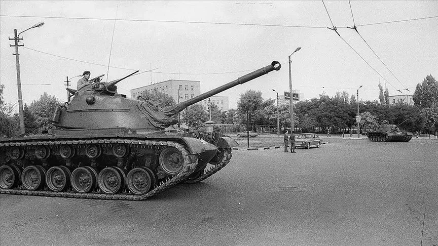 Türkiye Cumhuriyeti'nin kara lekesi! 12 Eylül darbesinin üzerinden 44 yıl geçti...