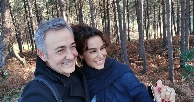 Arzum Onan ile Mehmet Aslantuğ'un oğlu Can Aslantuğ'un sevgilisi güzelliğiyle büyüledi!