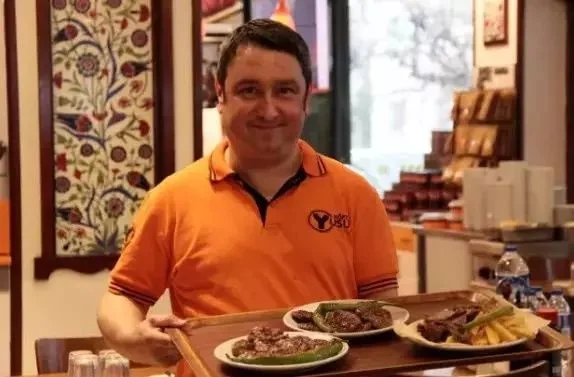 Köfteci Yusuf'un sahibi Yusuf Akkaş sessizliğini bozdu! Dikkat çeken ilk açıklama: Ben bir garip kuşum!