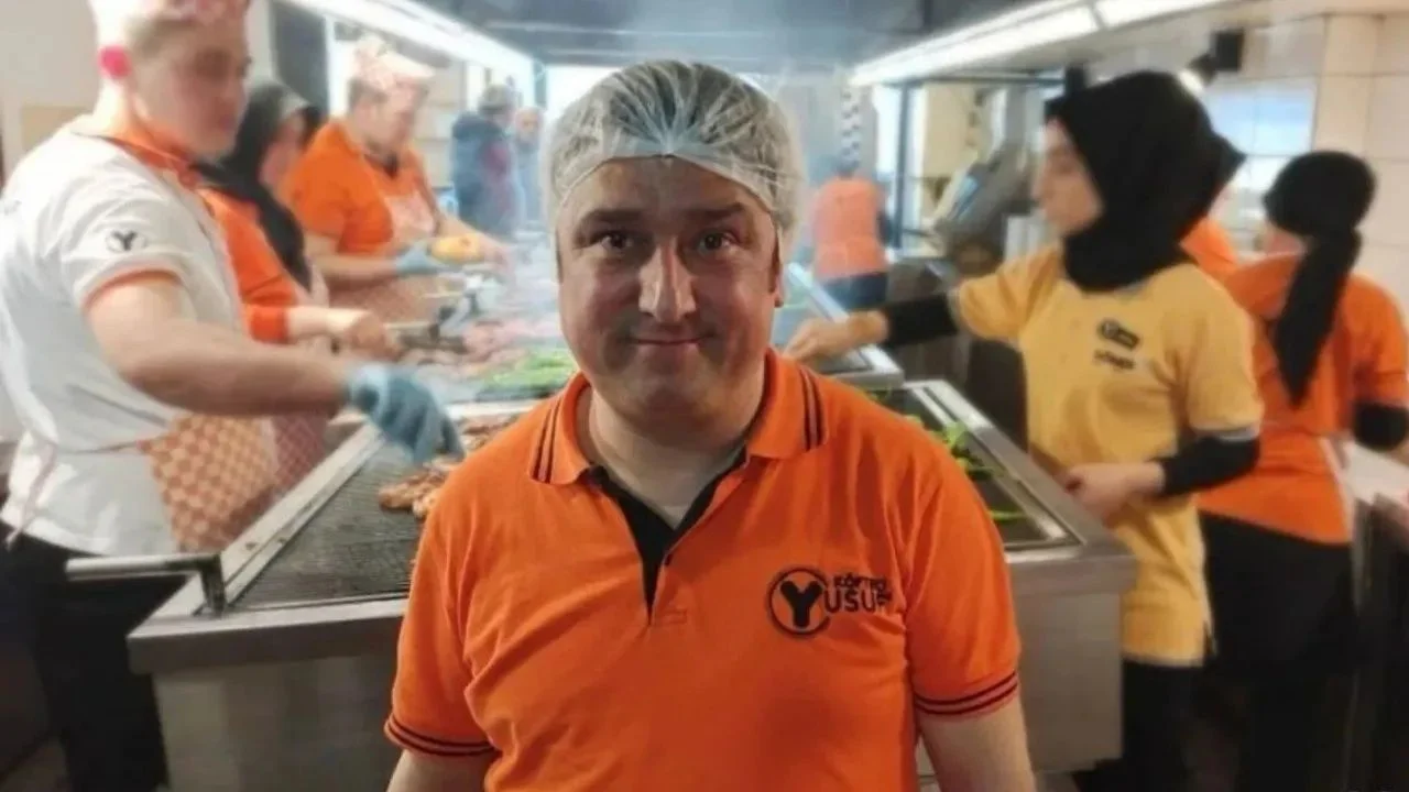 Köfteci Yusuf'ta domuz eti skandalı! Vatandaşlara domuz eti yediren markanın sahibi Yusuf Akkaş sırra kadem bastı...