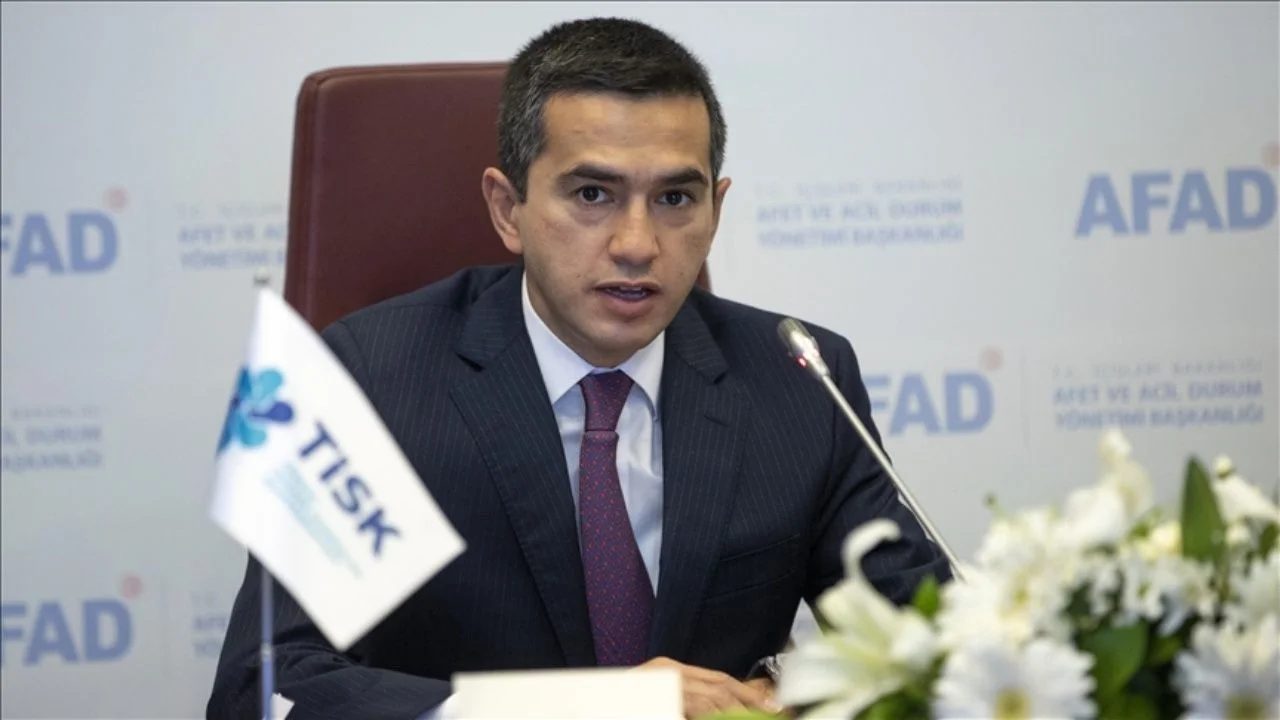 İş dünyasından 29 Ekim mesajları! Hisarcıklıoğlu: Bize düşen, üretimle büyümeyi sağlamak
