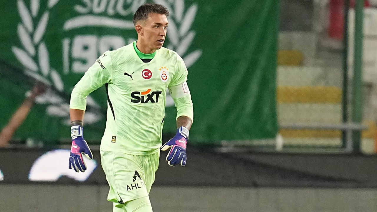 Güle güle Fernando Muslera! İşte Galatasaray'ın dünyaca ünlü yeni kalecisi: Taffarel bizzat devreye girip işi bitirecek