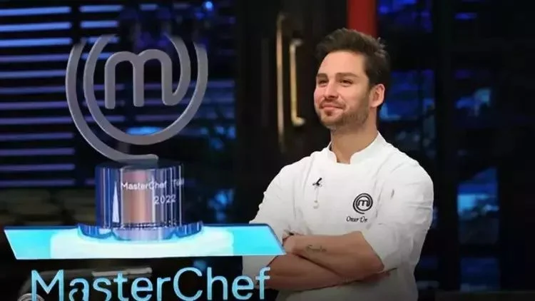 MasterChef Türkiye şampiyonu Onur Üresin oldu! Sosyal medya yıkıldı: Şefler şefliği bıraksın! İşte Onur ve Kerem'in imza tabağı...