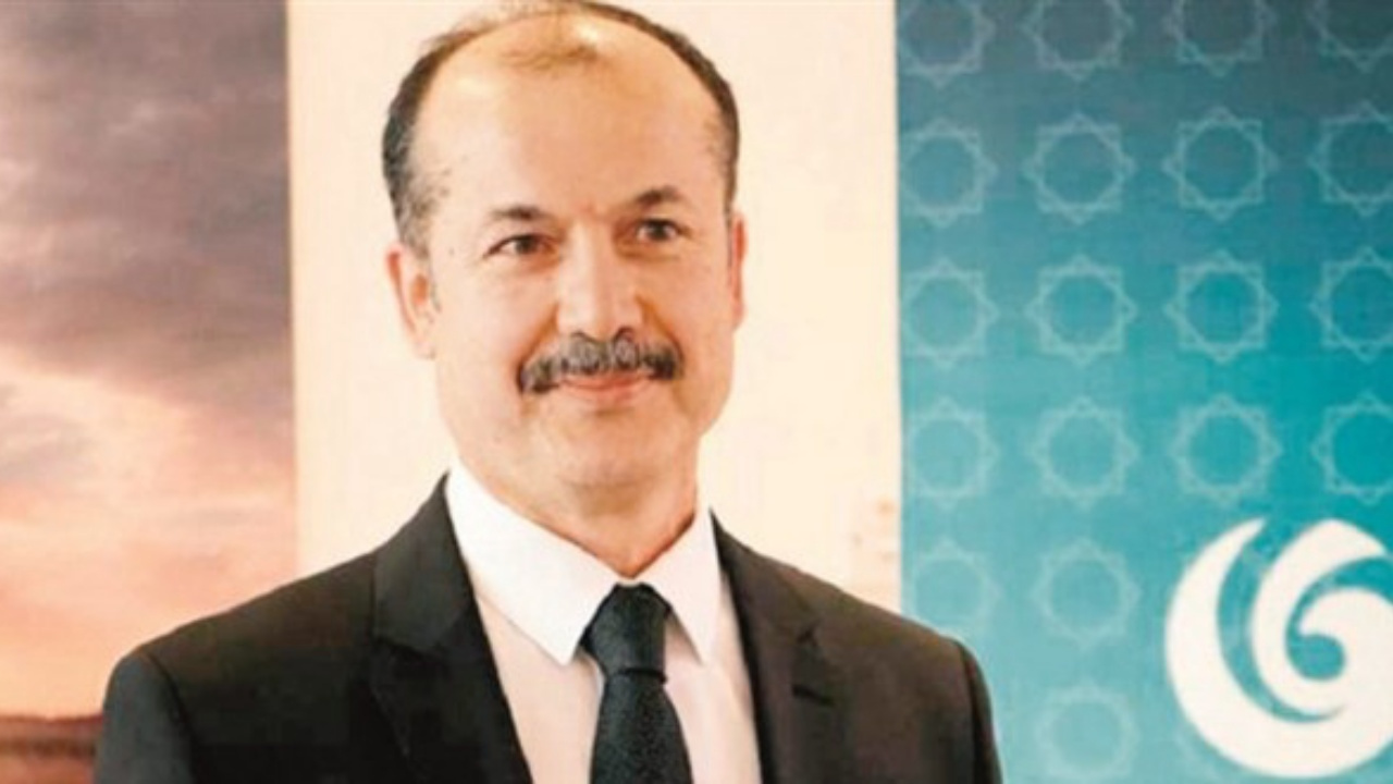 Yunus Emre Enstitüsü'nün eski başkanı Şeref Ateş ve yakınlarının 73 banka hesabı varmış! Yolsuzluğun boyutu 300 milyon lira üzerinde