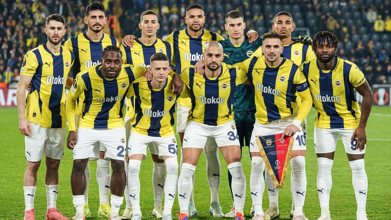 Fenerbahçe'nin Lyon maçı ilk 11'i belli oldu! Jose Mourinho kararını verdi: Kritik maçta yine üçlü oynayacak