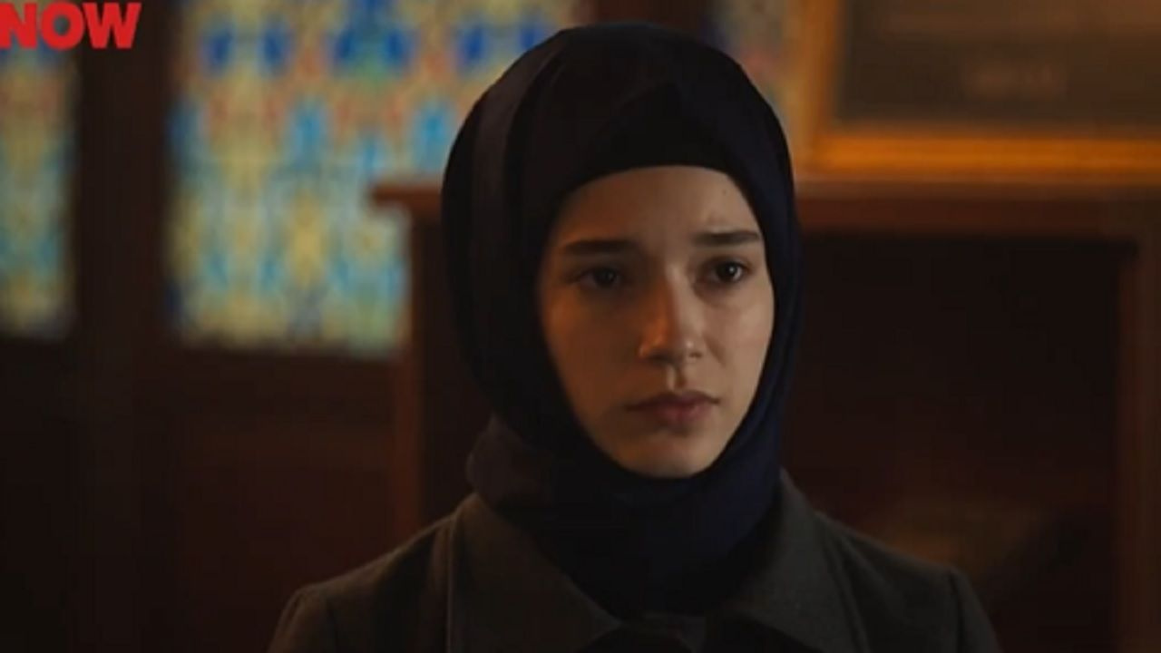 Kızıl Goncalar dizisinde Zeynep ve Cüneyd yakınlaşması! Artık aynı yolda ilerleyecekler...