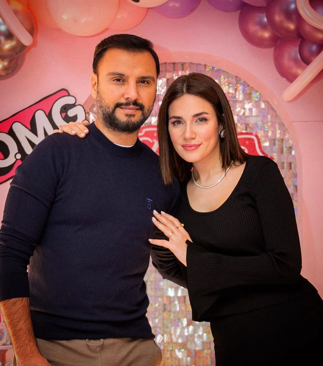 Alişan ve eşi Buse Varol Umre'de!