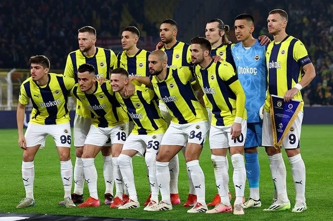 Rıdvan Dilmen Jose Mourinho'ya maç öncesi sözlerini hatırlattı: 3-5-2'yi tersten oynamak denir buna Mourinho teknik olarak saçmaladı