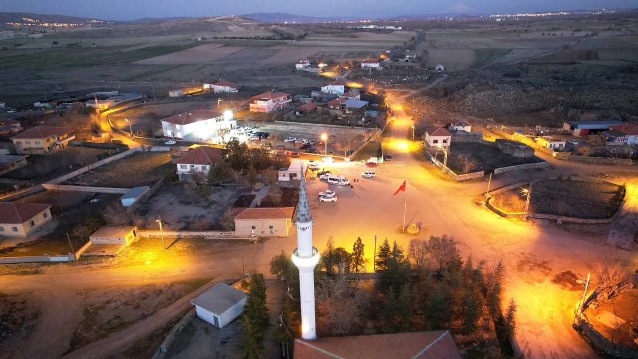 Nevşehir'de iftar vakti evlerde yemek pişirmek yasaklanan köyde imece usulü Ramazan