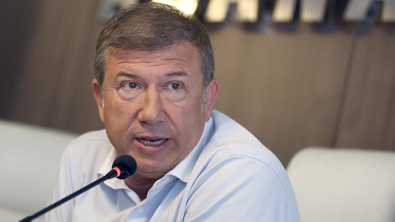Tanju Çolak'tan Galatasaray'a Bomba Eleştiriler! "Okan Buruk Utansın, Fatih Terim Olsa..."