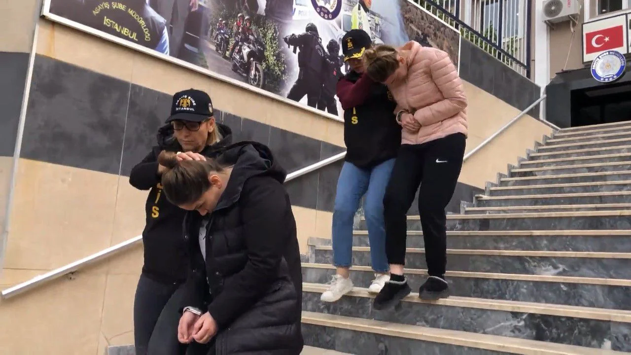Sultan Vahdettin'in torunlarından Mesude Evliyazade'nin Sarıyer'deki lüks evinde milyonluk hırsızlık
