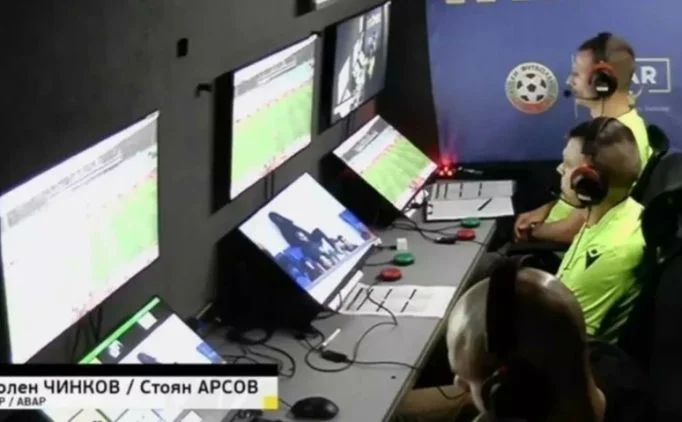 VAR'da görülmemiş skandal! Hakemler maç içinde canlı bahis oynarken yakalandı