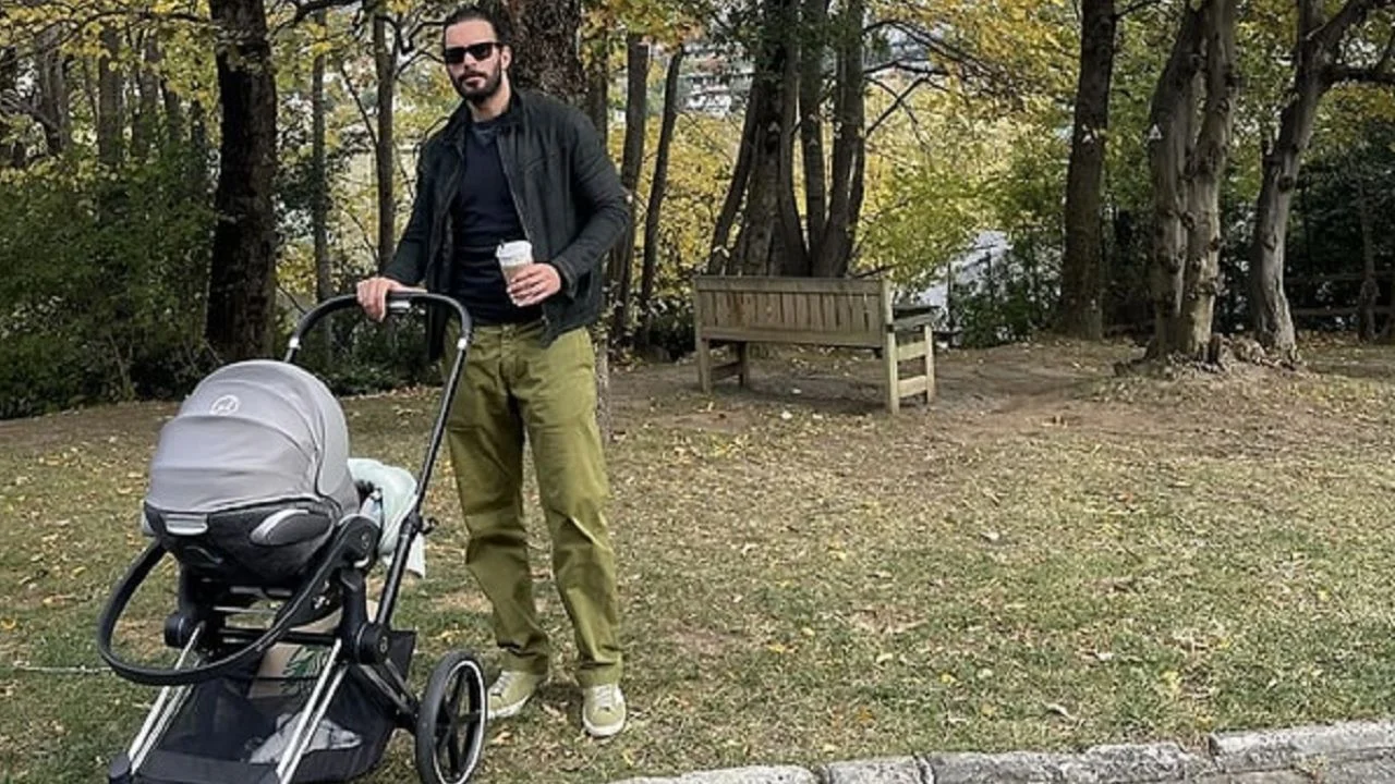 Barış Arduç'tan Paris'te aşk dersi: "Saygıyla, sevgiyle, hayranlıkla inandığımız her şey aşk"