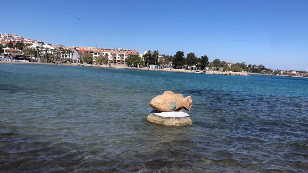Datça’da yaz esintisi: Sahiller doldu, vatandaşlar denize koştu