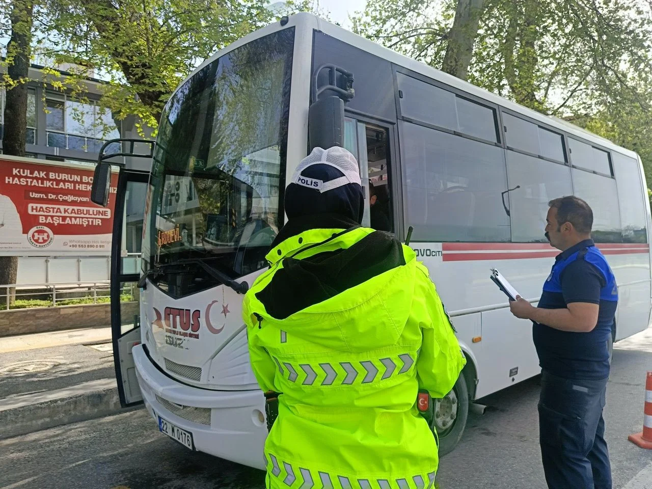 Belgeler tek tek incelendi! Toplu taşıma araçları ve ticari taksilere sıkı denetim