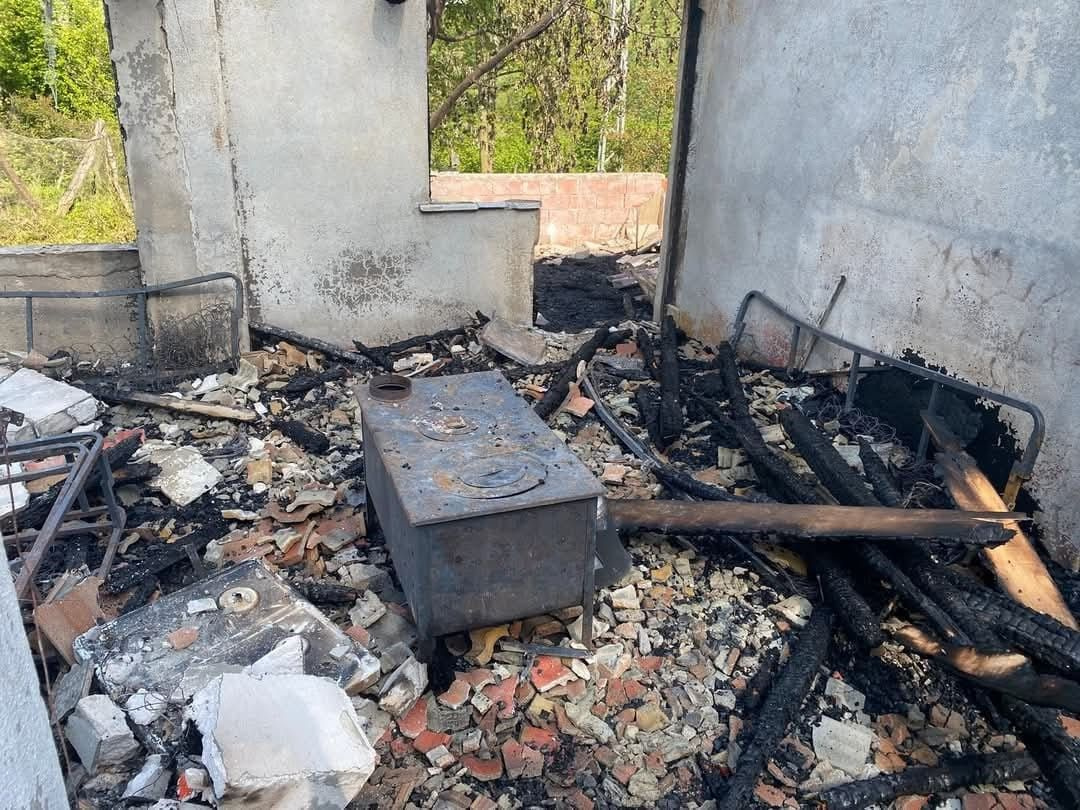 Sakarya’da korkutan yangın: Tek katlı ev küle döndü