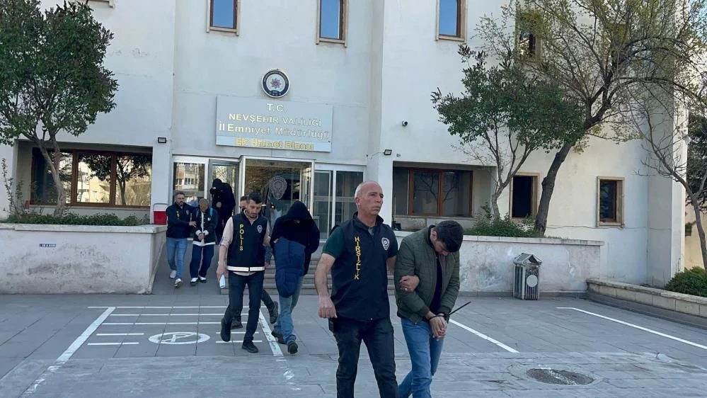 Nevşehir’de jigolo dolandırıcılığı çetesi çökertildi: 15 gözaltı