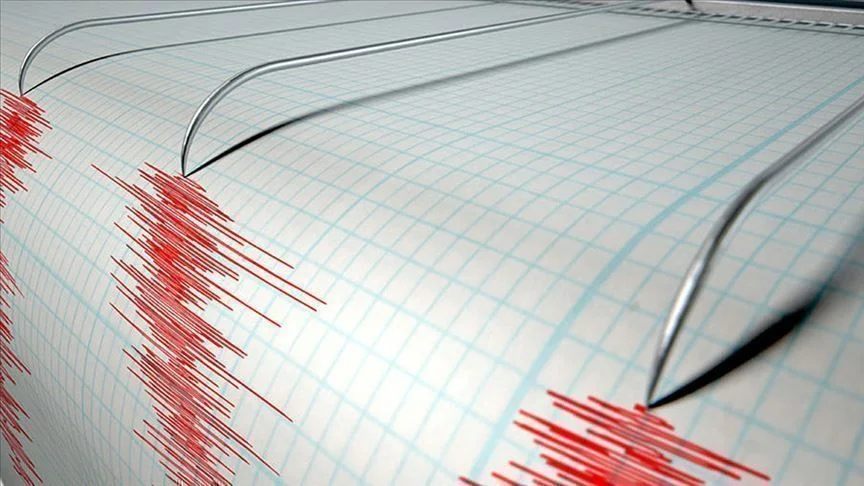 Ahmet Ercan’dan yürekleri ağıza getiren sözler: 4.3’lük deprem mide bulandırdı, uyumayacağım!