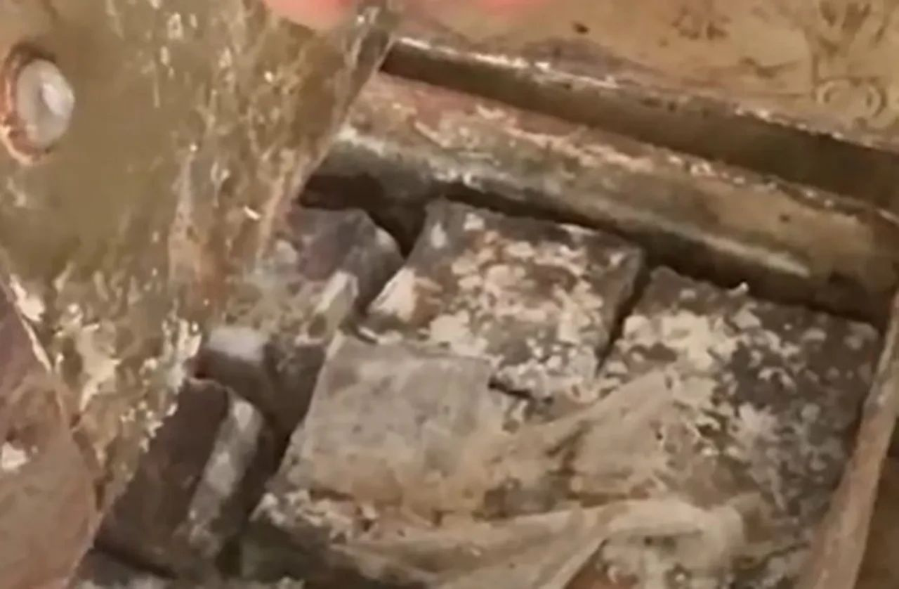 Konya'da mide bulandıran görüntüler! 50 ton küflemiş eritme peynir imha edildi
