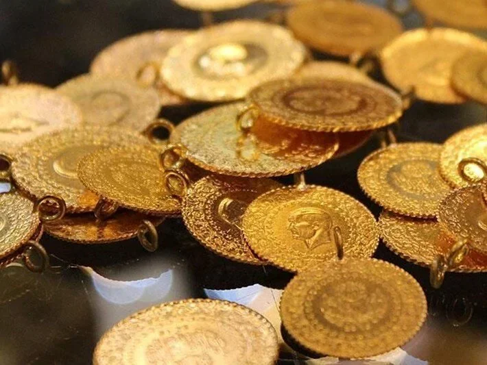Altın 1 günde tepetaklak oldu: Sene sonu için dudak uçuklatan tahmin!
