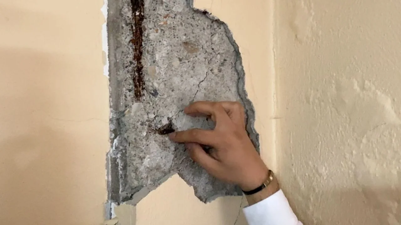 Avcılar'da 40 yıllık sitedeki binalar çürük çıktı, apar topar tahliye edilip mühürlendi