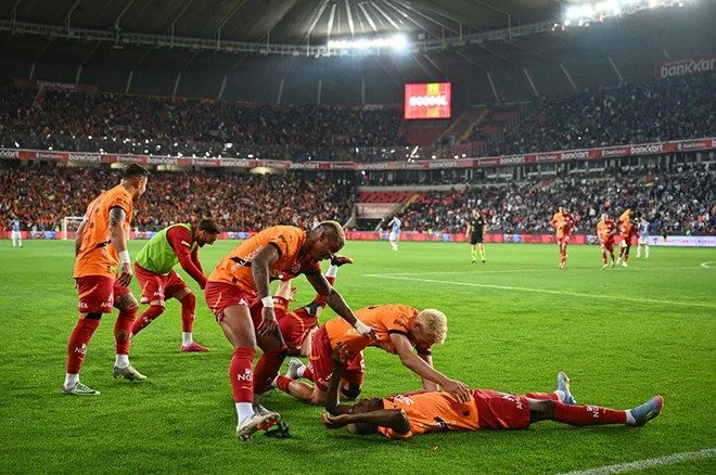 Victor Osimhen'den maç sonu manidar sözler! Gidecek mi, kalacak mı?