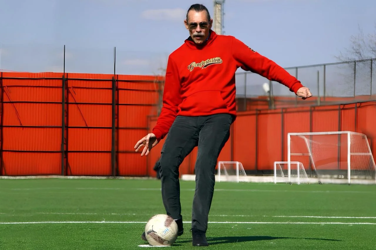 Erdal Beşikçioğlu 14 ekmek için ayıp etmiş! CHP'li belediyeden Etimesgut Belediyespor'a ekmek kesintisi