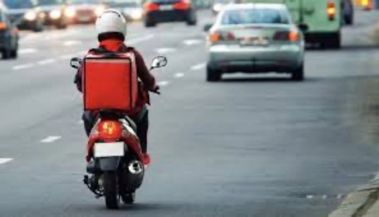 Taşımacılıkta devrim gibi değişiklikler! Motokuryeler kayıt altında, kadın soförlere destek