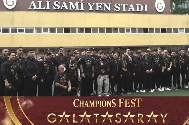 Galatasaray'da 5 yıldızlı şampiyonluk coşkuyla kutlandı!