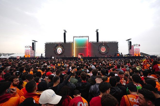 Victor Osimhen'den bomba paylaşım: Taraftarın hiç hoşuna gitmedi!