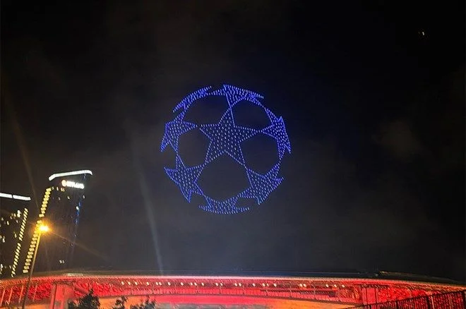Galatasaray şampiyonluğunu kutladı: Drone şovla gökyüzü aydınlandı!