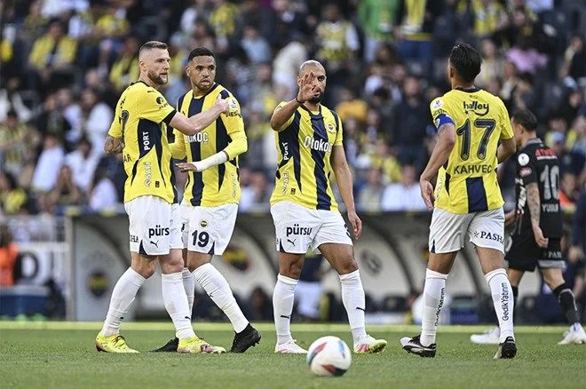 Jose Mourinho maç sonu resmen açıklandı: 3 ayrılan isim olacak!