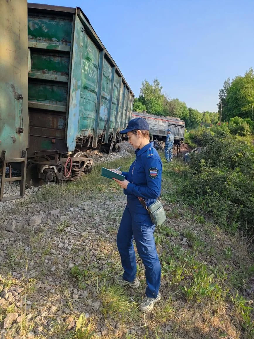 Rusya'da yolcu treninin üzerine köprü çöktü: 7 ölü, 66 yaralı