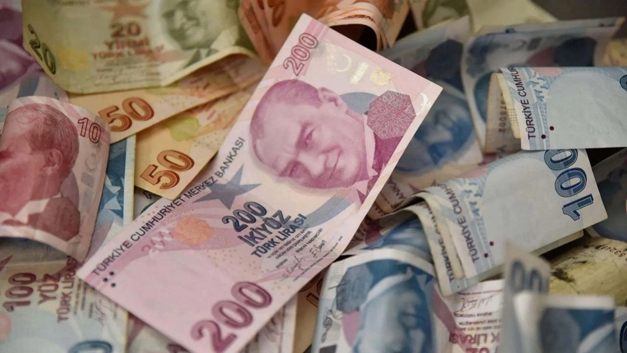 SGK'dan emeklilerin beklediği açıklama! Maaşlar bayramdan önce yatacak mı?